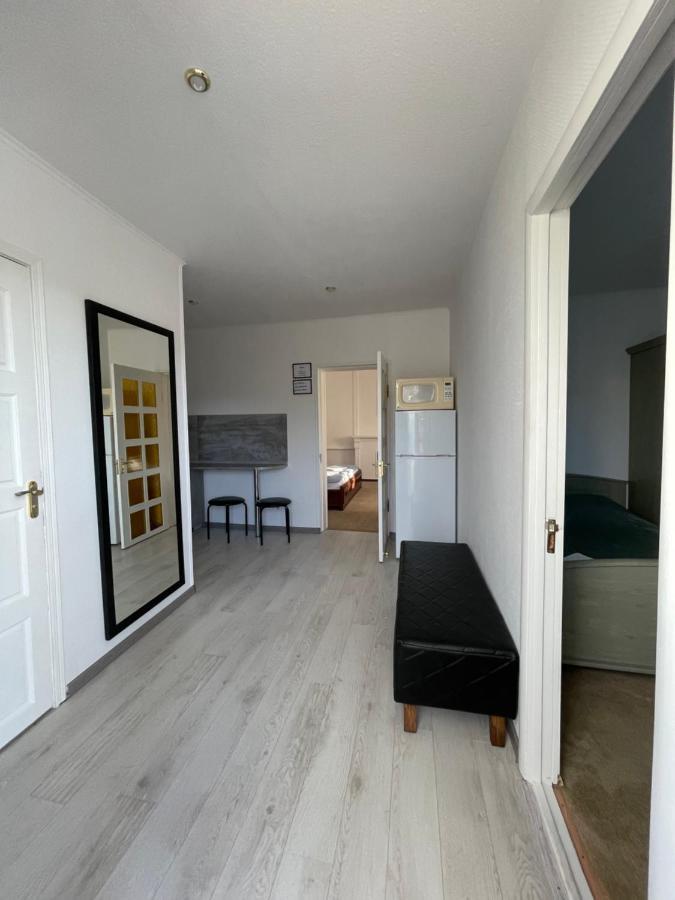 Apartments With Kitchen And Garden 키예프 외부 사진